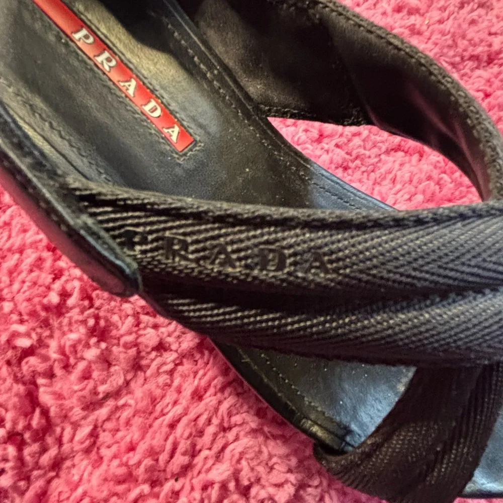 Prada Vintage criss cross Platform Sandals Black Leather Shoes Velcro strap 90s